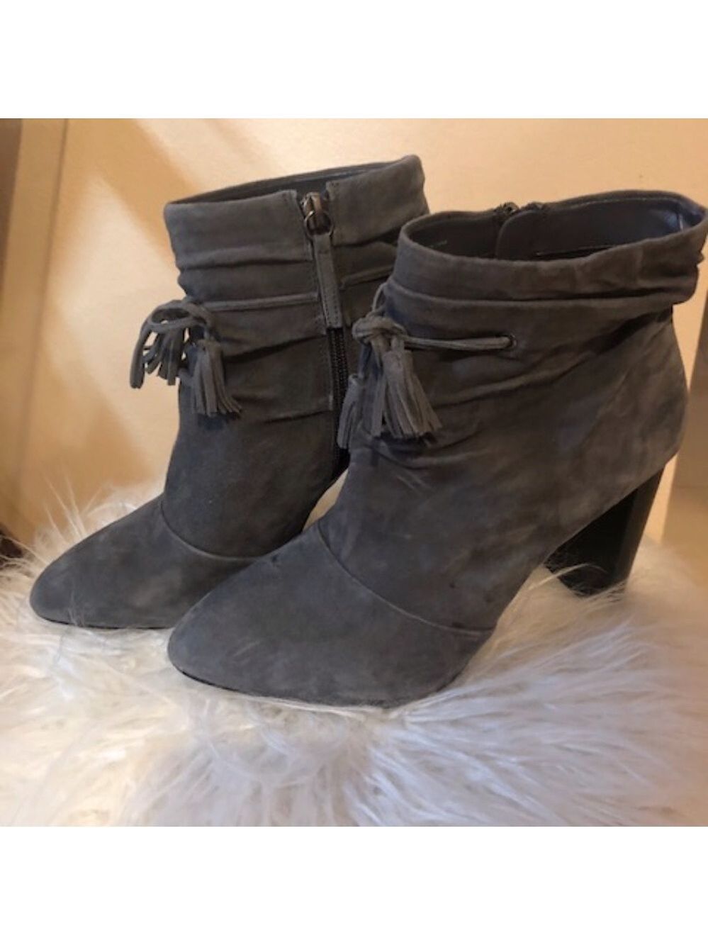 White House Black Market Low Cute Boots Grey Suede EUC - Picture 3 of 7